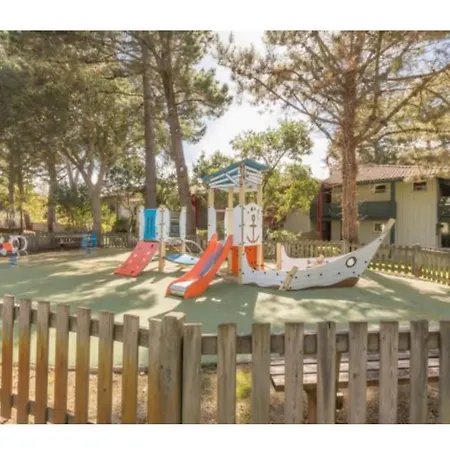 Maison Avec Piscine Sur Le Golf - A 600m Сasa de vacaciones *